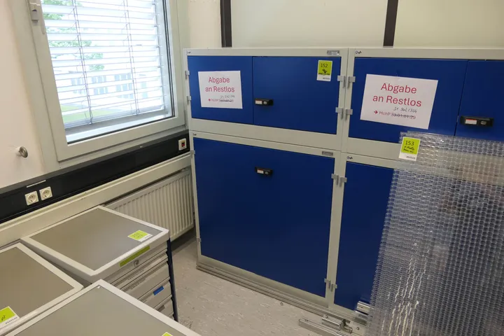 Garant Schrank, 2-Teilig Maße in cm ca.: 100 x 55 x 150
